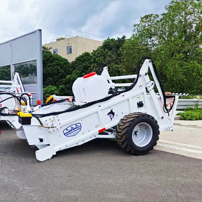 2000r / phút Tốc độ 1800kg Máy làm sạch cát bãi biển Chăm sóc rác với năng lượng thủy lực